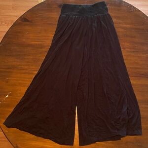 Earthbound black wife Goucho pants